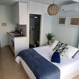 https://exclusive-beach-studio-playa-malagueta.hotelsinnerja.org